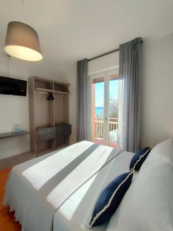 Albergo La Pescatrice Moniga del Garda Hotel
