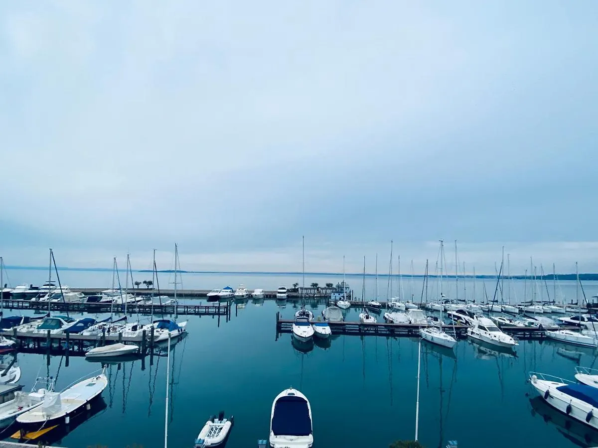Albergo La Pescatrice Moniga del Garda Hotel